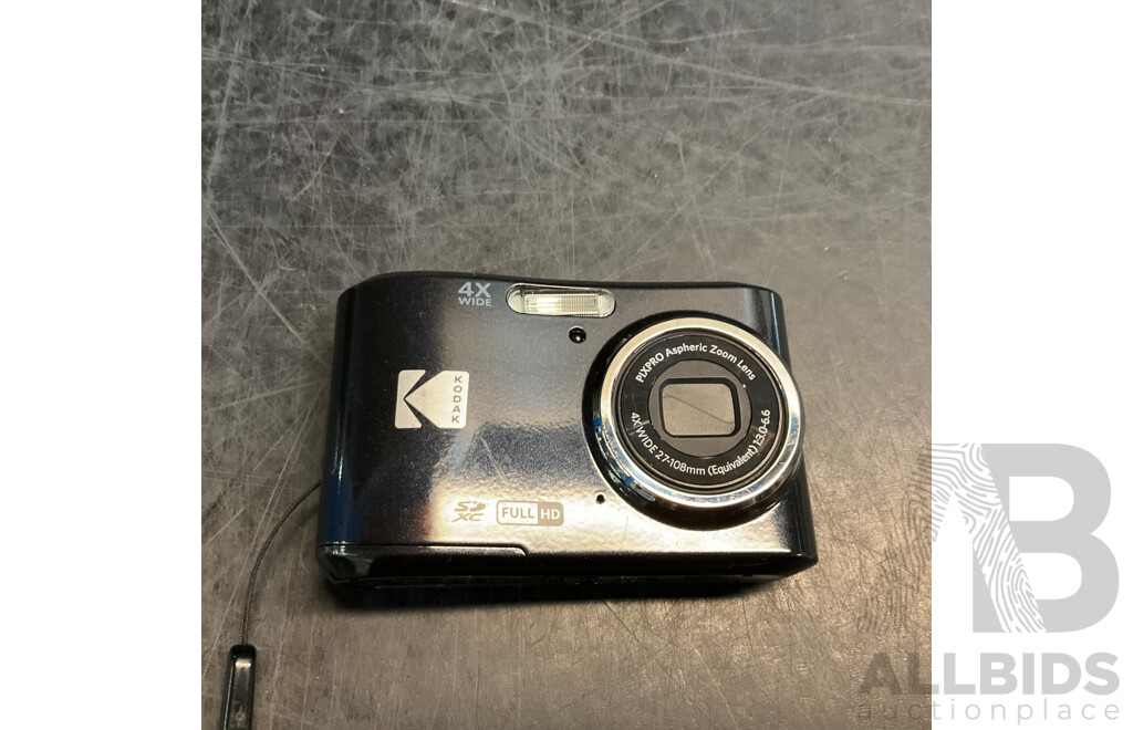 KODAK FZ45 Digital Camera & JBL Go Essential Speaker - Lot of 2