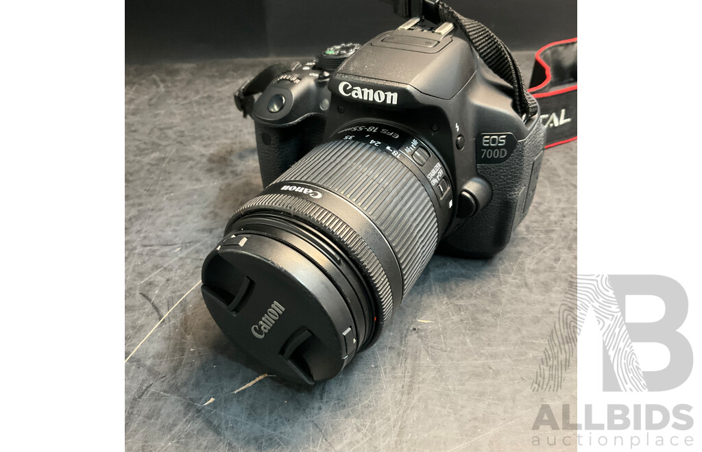 Canon EOS 700D with EF-S 18-55mm is STM Kit Digital Camera