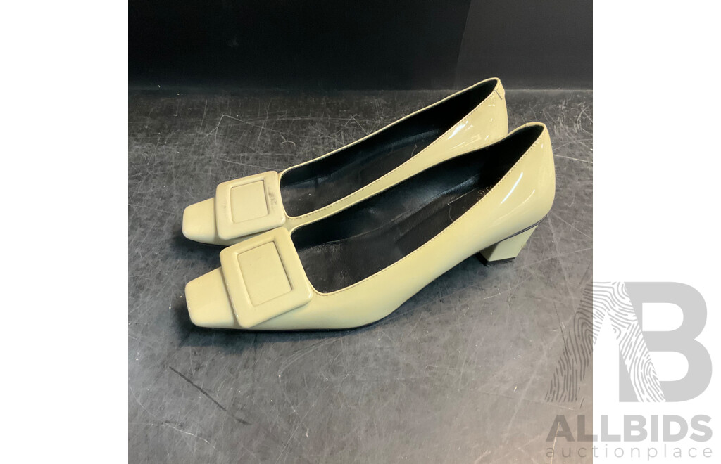 Belle Vivier Trompette Patent Leather Shoes Branded ROGER VIVIER - Size 36