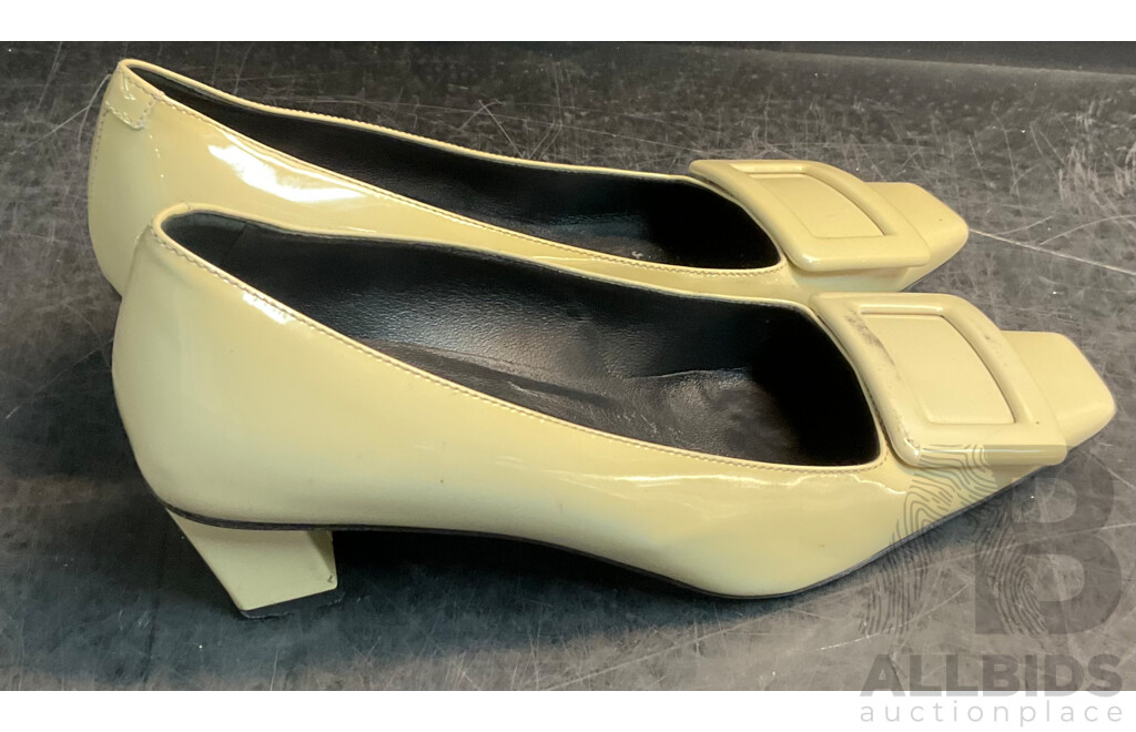 Belle Vivier Trompette Patent Leather Shoes Branded ROGER VIVIER - Size 36