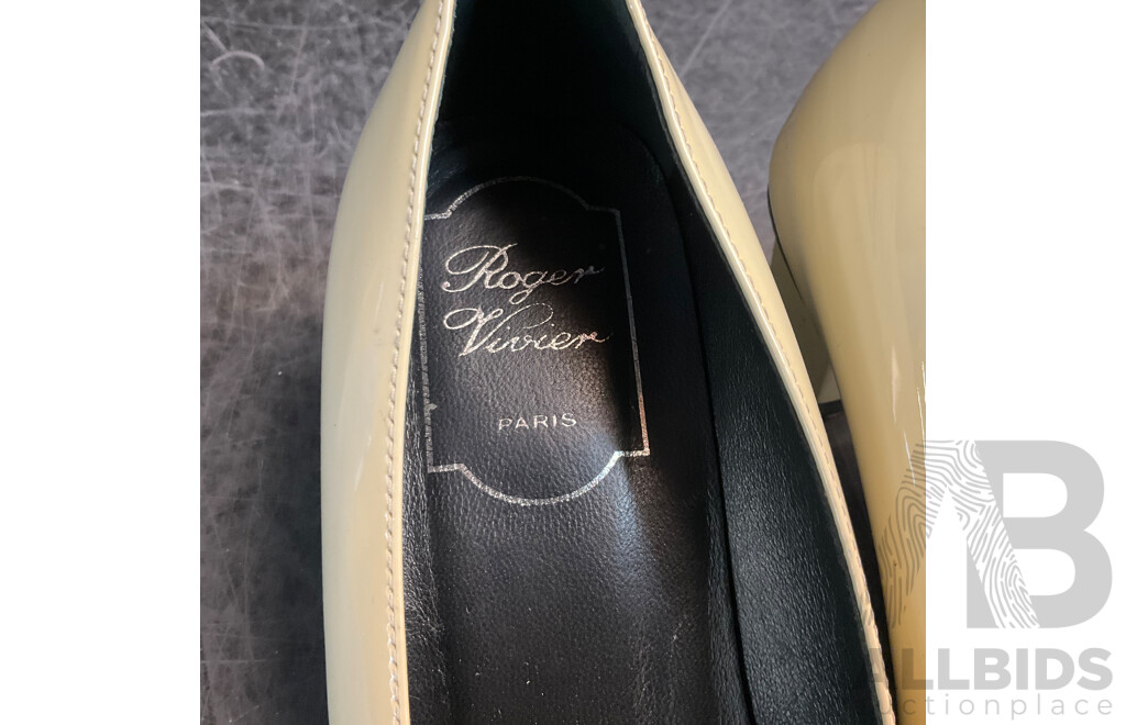 Belle Vivier Trompette Patent Leather Shoes Branded ROGER VIVIER - Size 36