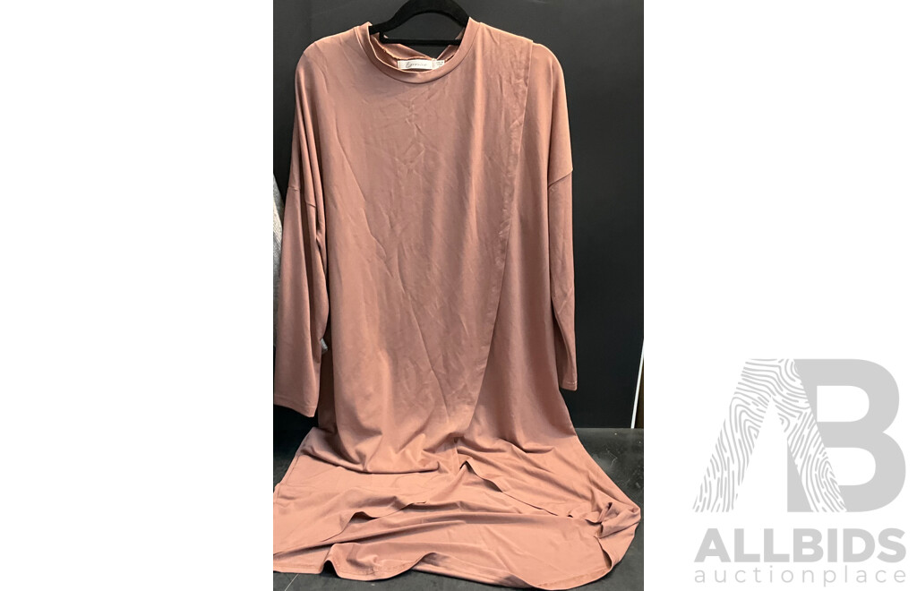 Lorraine Size 8 Swing Top & EBBY ANDI Size S Knitwear