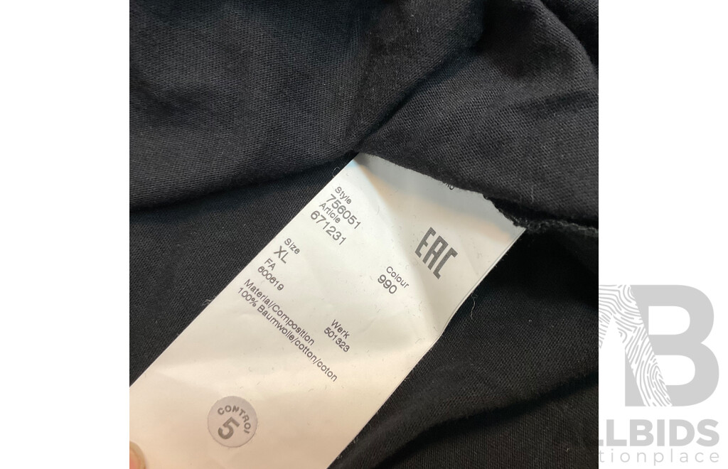 Largerfeld, the North Face, Stussy T Shirt - Size M & XL - Lot of 3