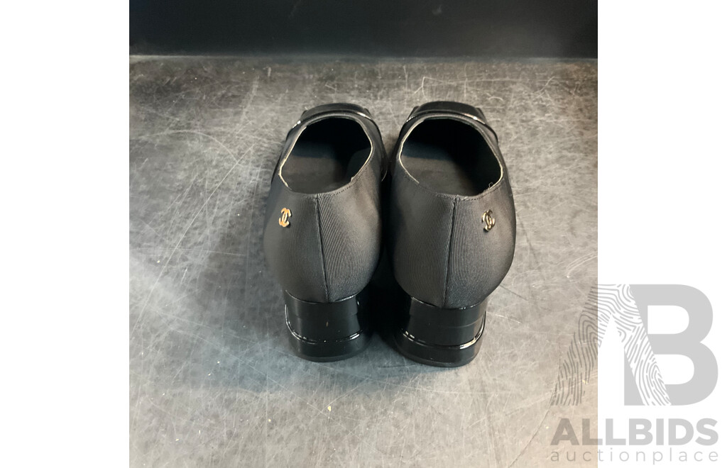 Black Women's Shoes Branded Chanel - Size 37C
