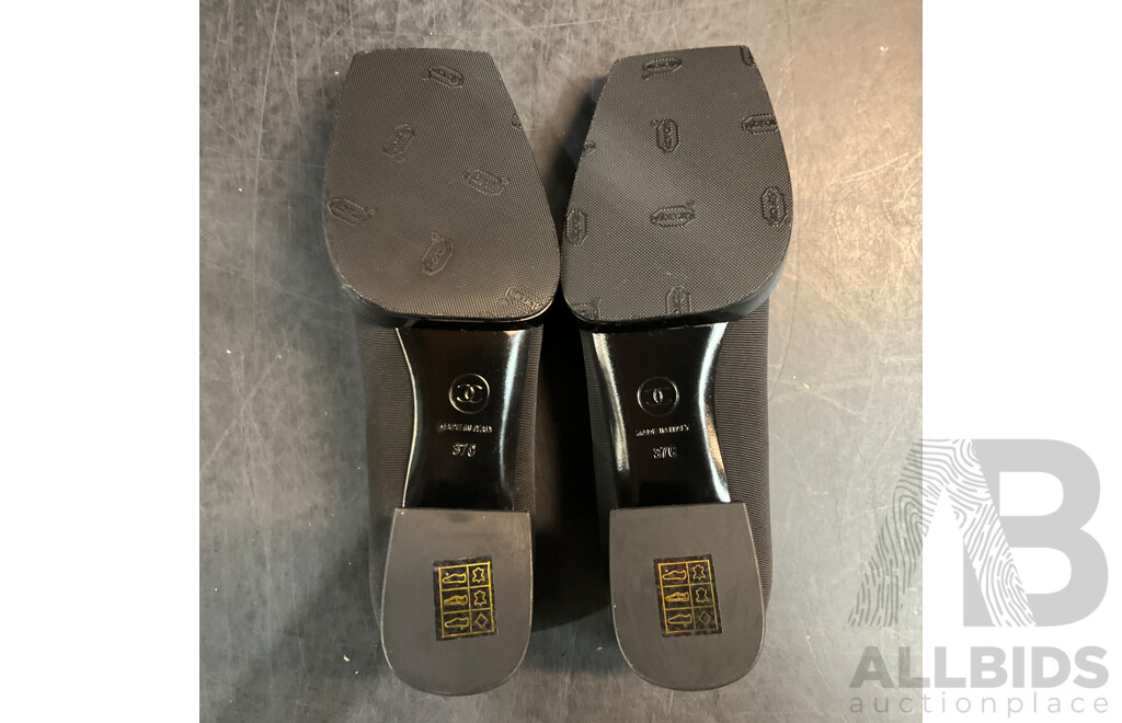 Black Women's Shoes Branded Chanel - Size 37C