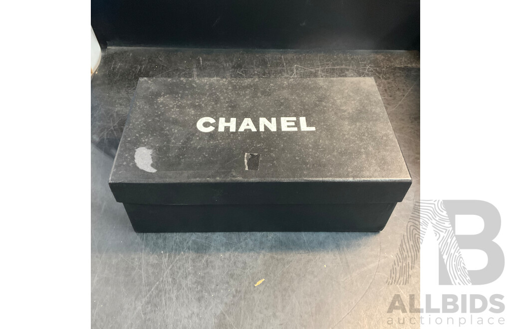 Black Women's Shoes Branded Chanel - Size 37C