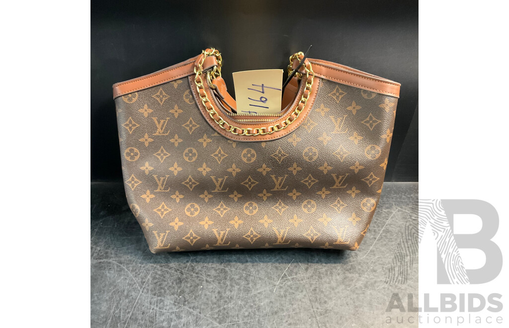 Brown Ladies Shoulder Bag with Handle