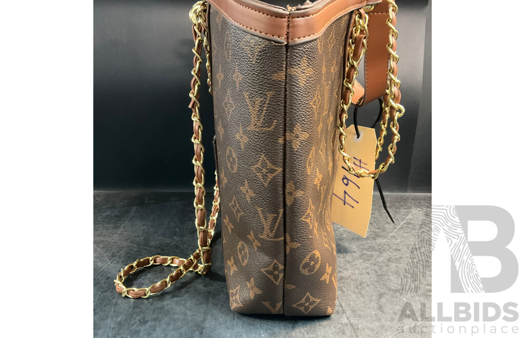 Brown Ladies Shoulder Bag with Handle