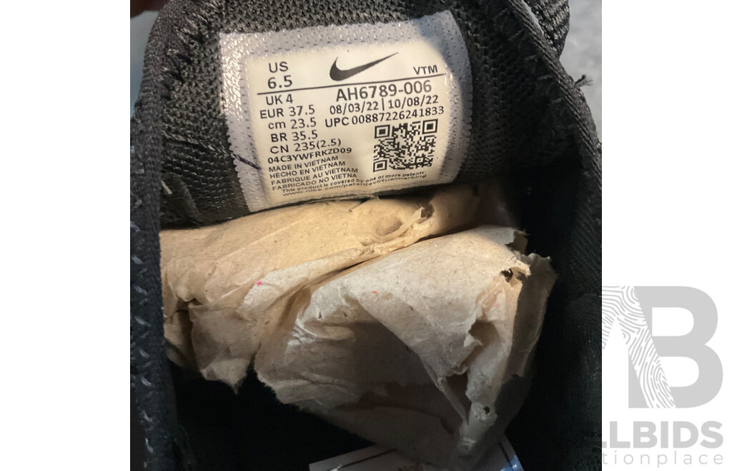 Nike AIR 270 Black Shoes - Size 6.5