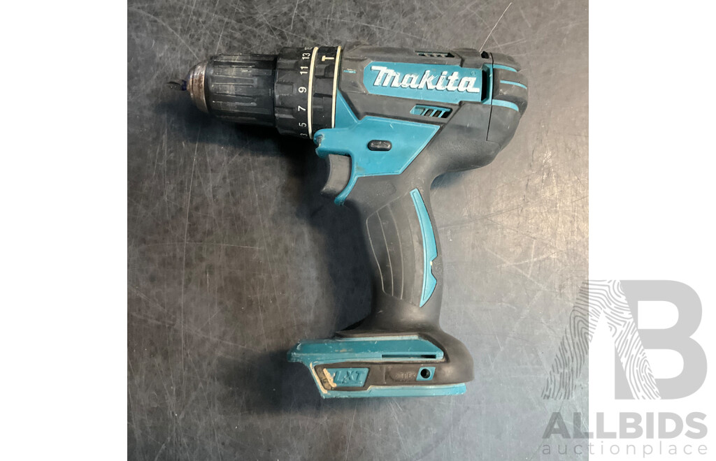 Makita DHP482 Hammer Driver Drill  & DTD153 Impact Driver with 4 Batteries - Lot of 6