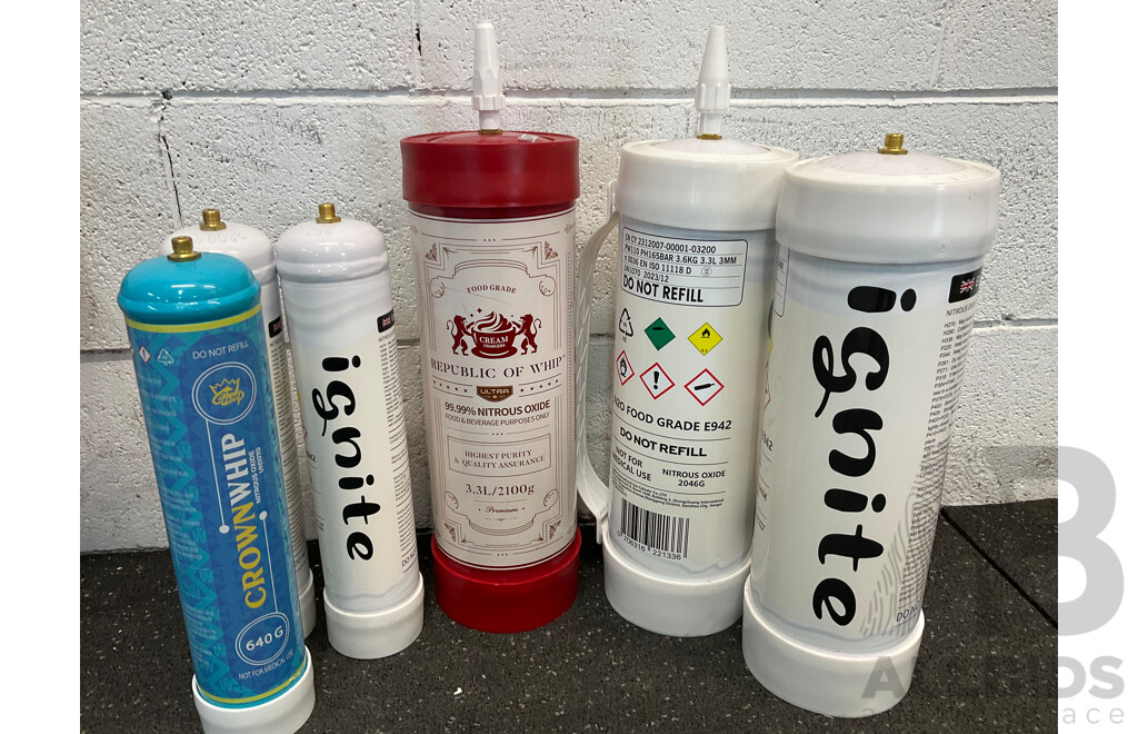 Assorted IGNITE Nitrous Oxide and Other Brand,  3.3L and 1.1L - Lot of 13
