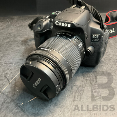Canon EOS 700D with EF-S 18-55mm is STM Kit Digital Camera