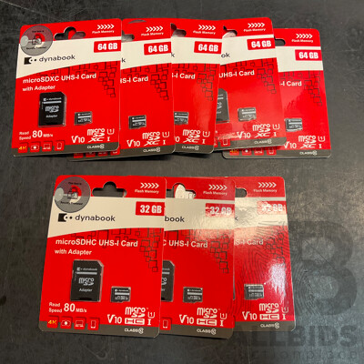 DYNABOOK 32GB & 64GB - Lot of 8