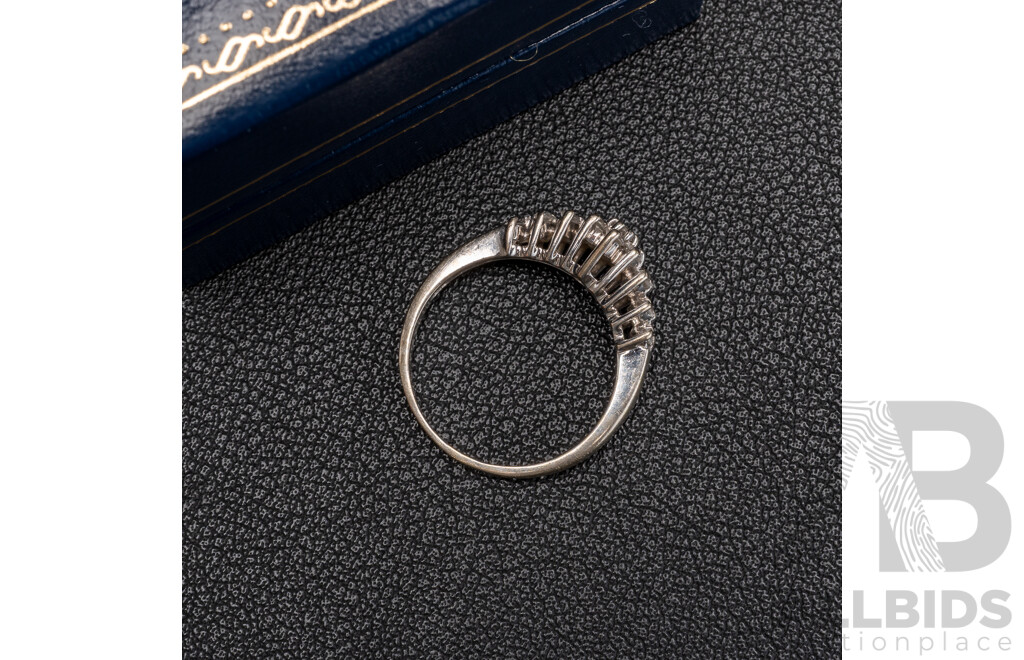 14ct White Gold Diamond Cluster Ring, Est TDW 0.50ct, Size O, 3.28 Grams