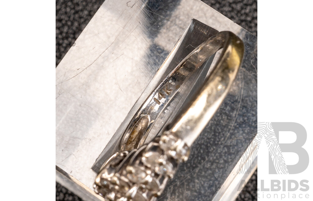 14ct White Gold Diamond Cluster Ring, Est TDW 0.50ct, Size O, 3.28 Grams