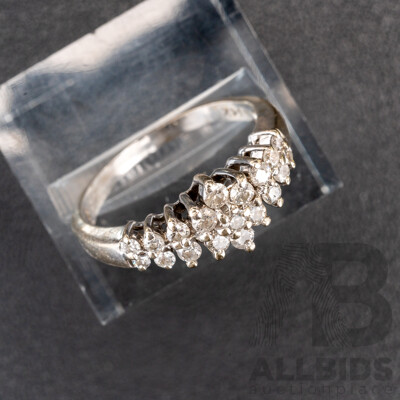 14ct White Gold Diamond Cluster Ring, Est TDW 0.50ct, Size O, 3.28 Grams