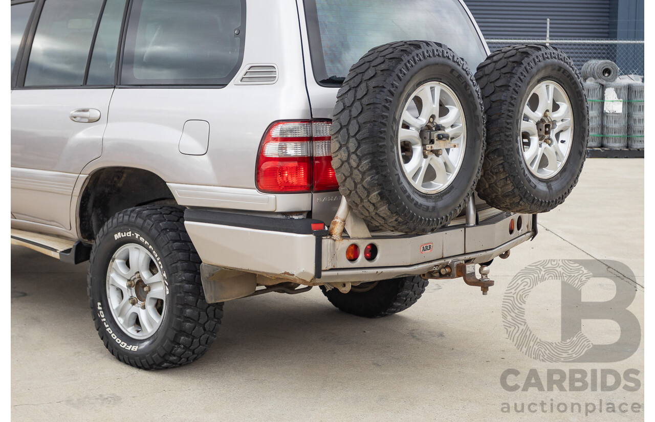 2/2004 Toyota Landcruiser Sahara (4x4) UZJ100R 4d Wagon Warm Silver Metallic V8 4.7L