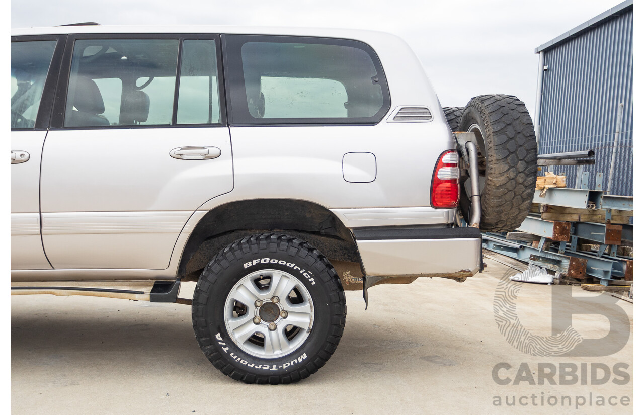 2/2004 Toyota Landcruiser Sahara (4x4) UZJ100R 4d Wagon Warm Silver Metallic V8 4.7L