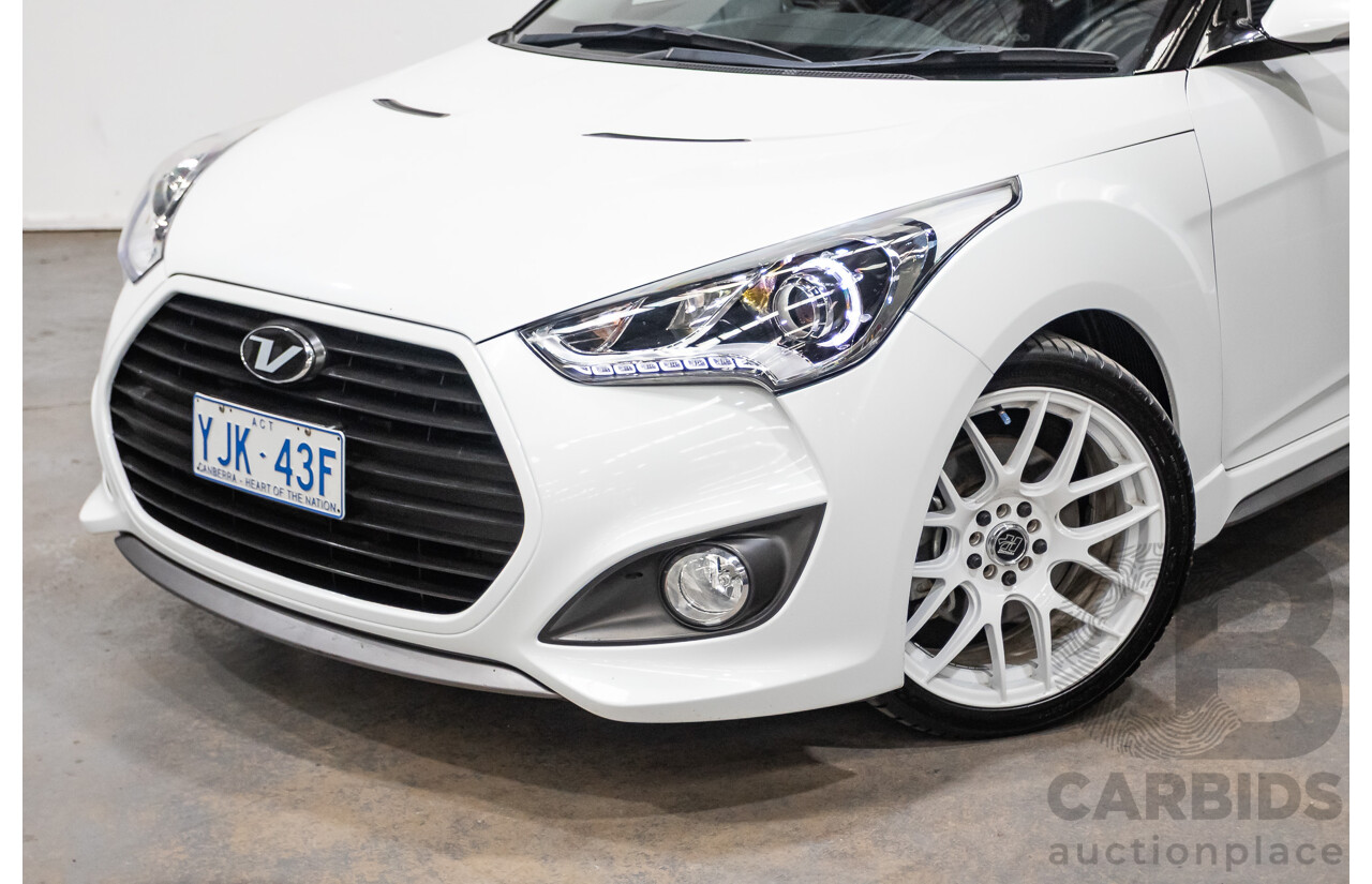 04/2015 Hyundai Veloster SR Turbo FS3 3d Coupe Storm Trooper Pearl White Turbo 1.6L
