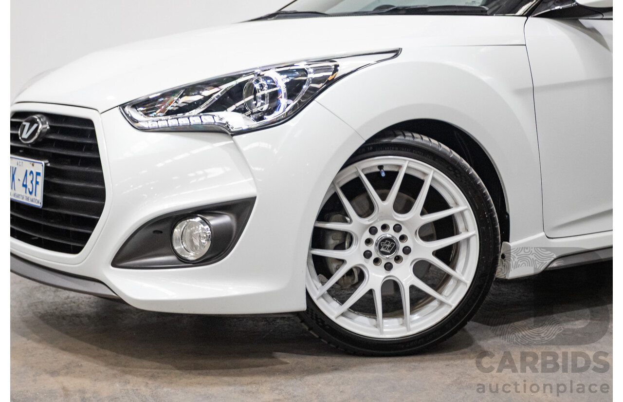 04/2015 Hyundai Veloster SR Turbo FS3 3d Coupe Storm Trooper Pearl White Turbo 1.6L