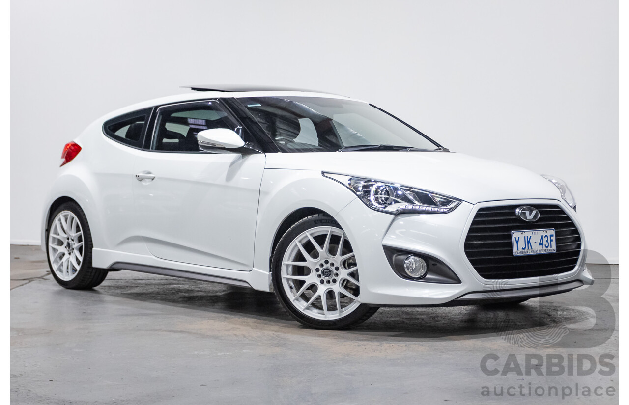 04/2015 Hyundai Veloster SR Turbo FS3 3d Coupe Storm Trooper Pearl White Turbo 1.6L