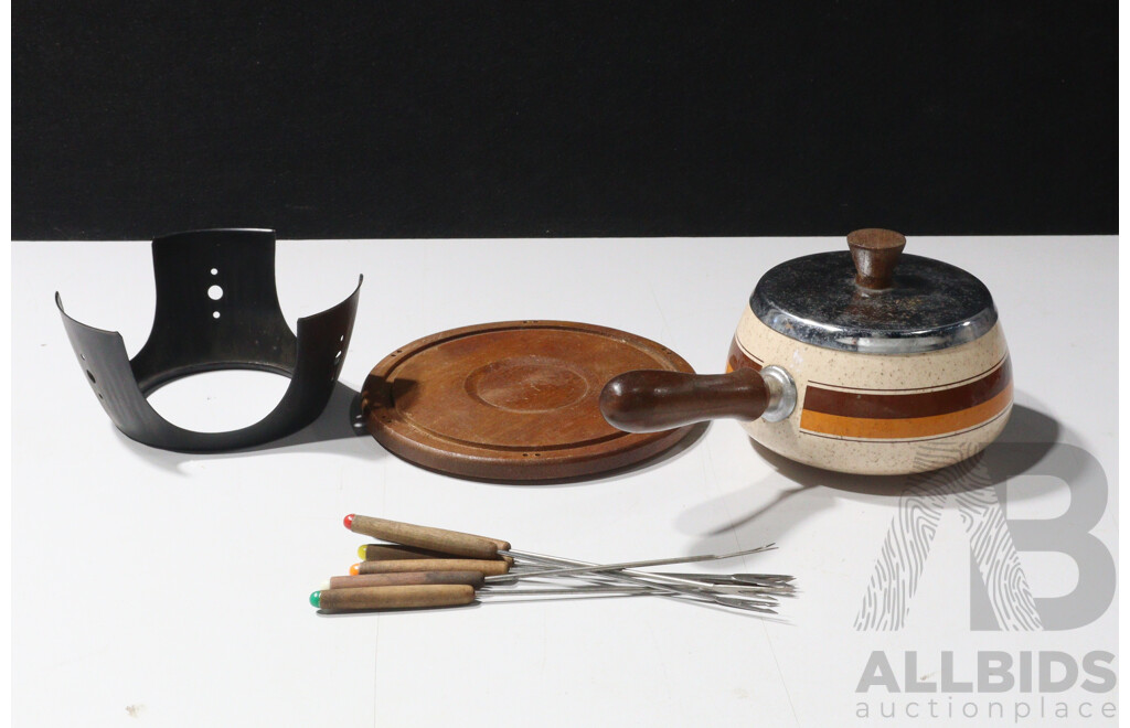 Retro Horizon Fondue Set