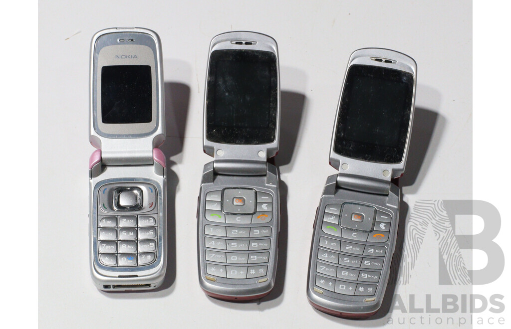 Trio of Old School Flip Phones