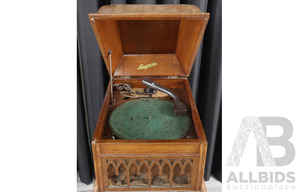 Antique Rexonola Gramaphone & Cabinet with Collection Antique 78 Records