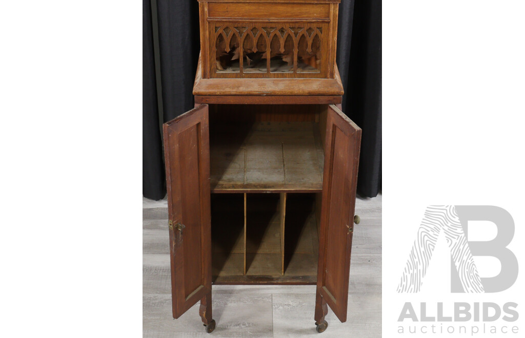 Antique Rexonola Gramaphone & Cabinet with Collection Antique 78 Records