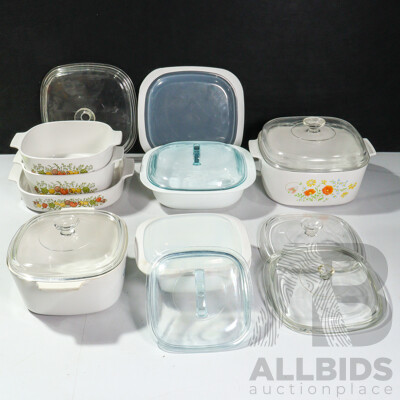 Collection Vintage & Other COrning Ware Products Including Lidded 2.5Litre Example and More