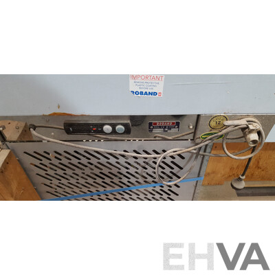 Roband (ER15) Refrigerated Food Display