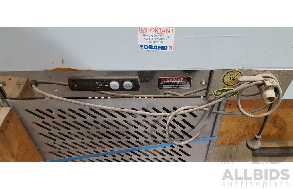 Roband (ER15) Refrigerated Food Display
