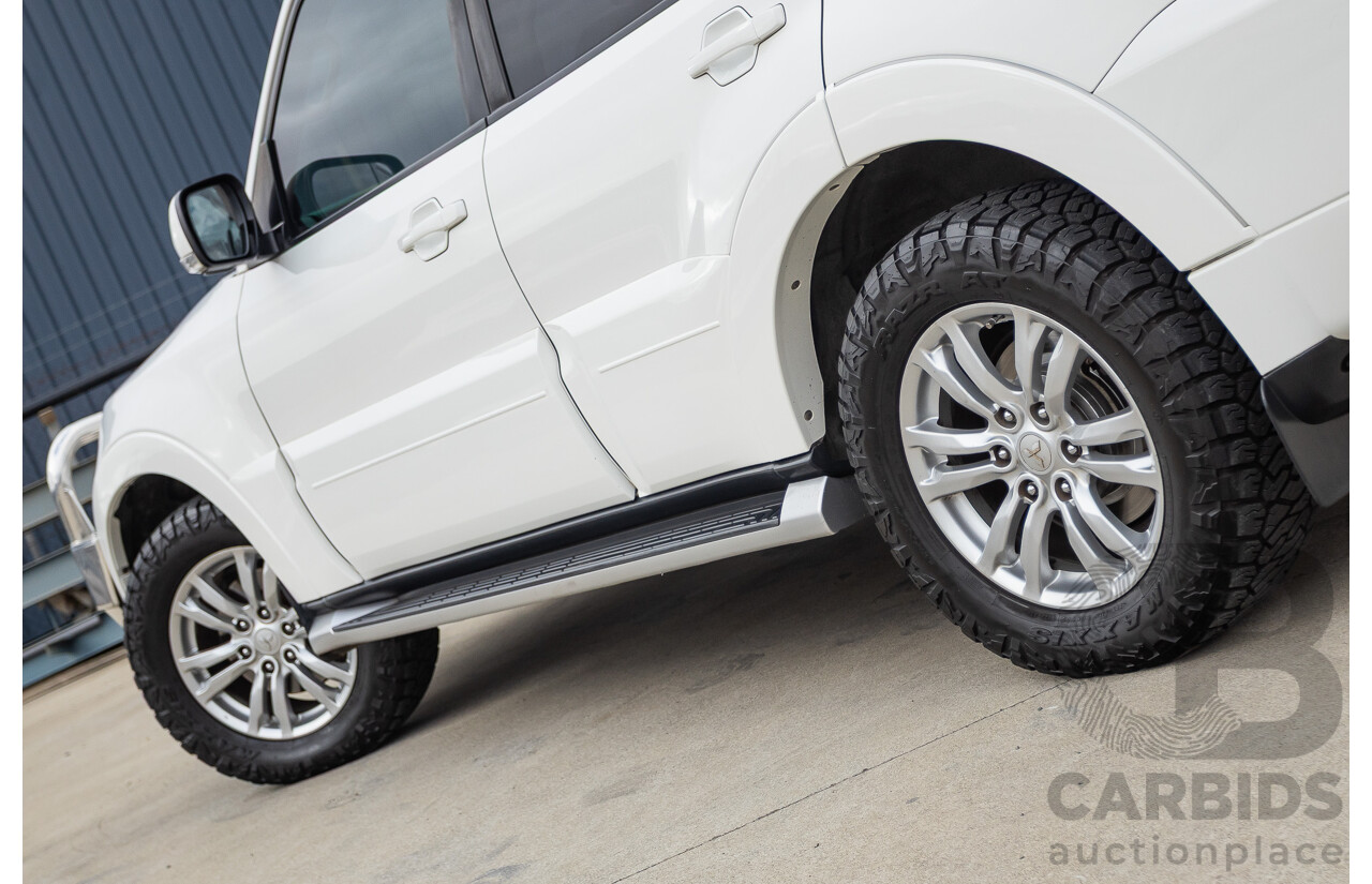 1/2013 Mitsubishi Pajero VR-X LWB (4x4) NW MY13 4d Wagon White Turbo Diesel 3.2L