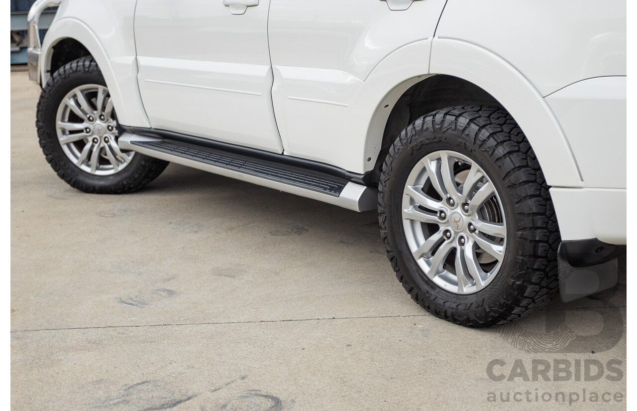 1/2013 Mitsubishi Pajero VR-X LWB (4x4) NW MY13 4d Wagon White Turbo Diesel 3.2L