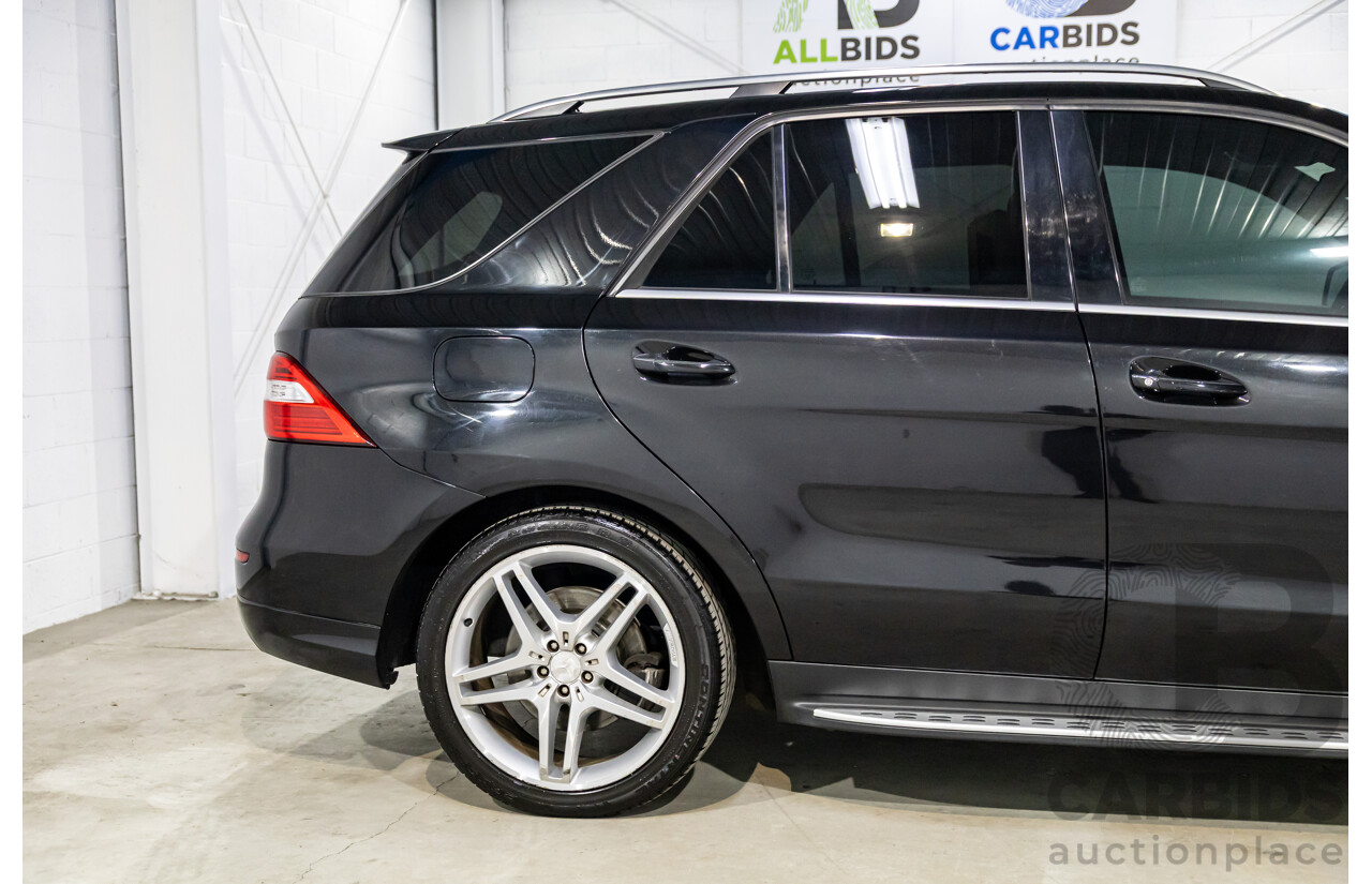 10/2014 Mercedes-Benz ML400 (4x4) 166 MY14 4d Wagon Black Obsidian Metallic Twin Turbo V6 3.0L
