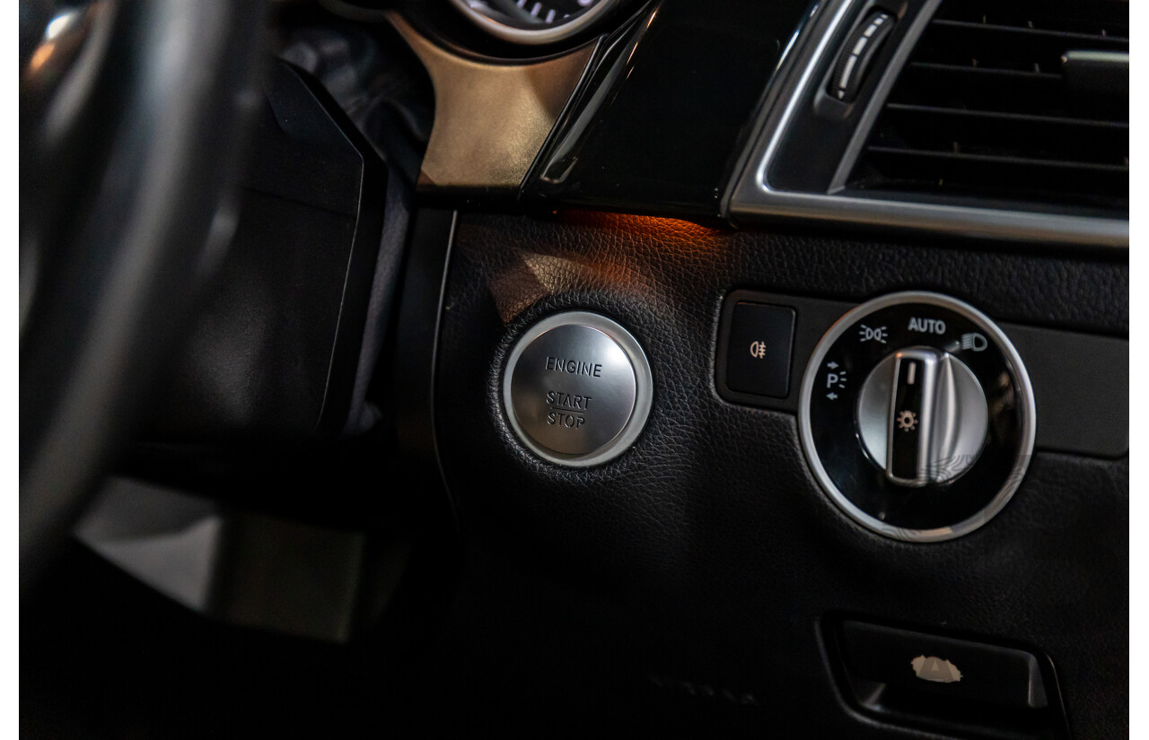 10/2014 Mercedes-Benz ML400 (4x4) 166 MY14 4d Wagon Black Obsidian Metallic Twin Turbo V6 3.0L