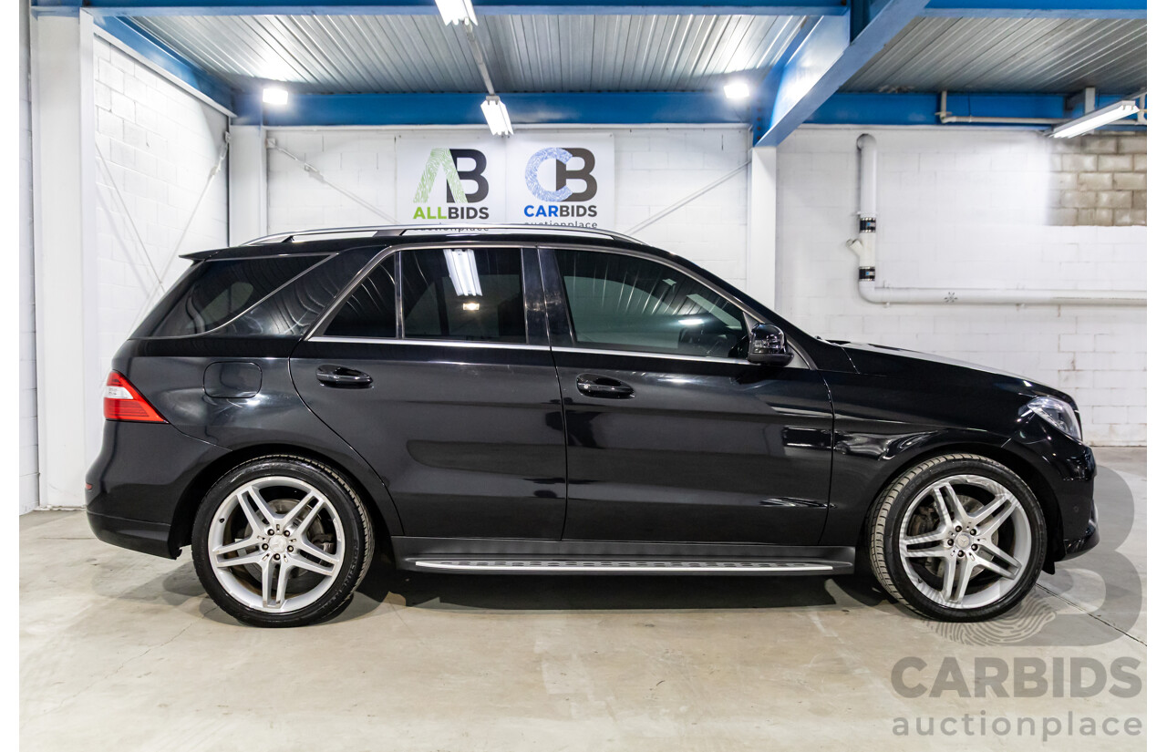 10/2014 Mercedes-Benz ML400 (4x4) 166 MY14 4d Wagon Black Obsidian Metallic Twin Turbo V6 3.0L