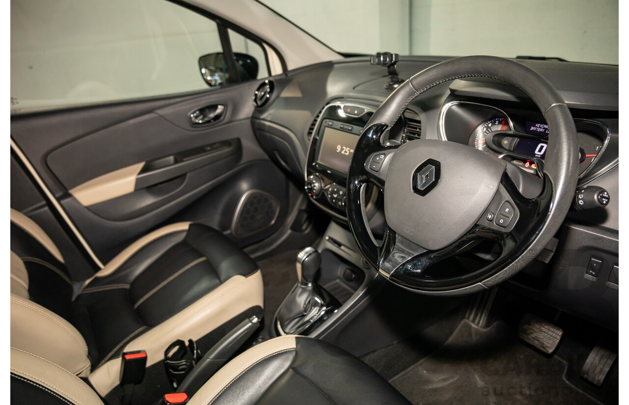04/2017 Renault Captur Expression (FWD) J87 4d Wagon Ivory White/Diamond Black Turbo 1.2L