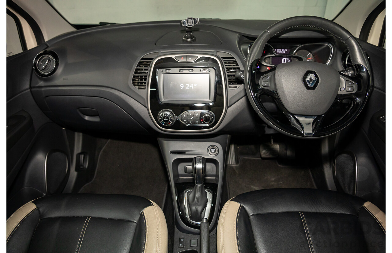 04/2017 Renault Captur Expression (FWD) J87 4d Wagon Ivory White/Diamond Black Turbo 1.2L