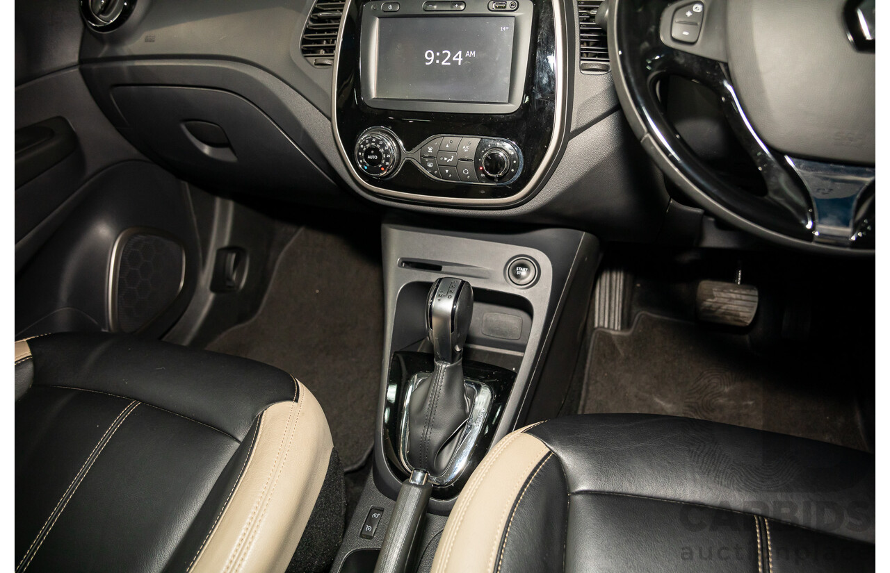 04/2017 Renault Captur Expression (FWD) J87 4d Wagon Ivory White/Diamond Black Turbo 1.2L