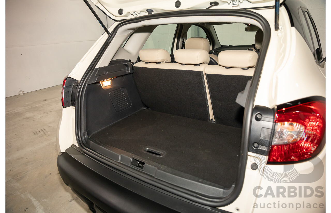04/2017 Renault Captur Expression (FWD) J87 4d Wagon Ivory White/Diamond Black Turbo 1.2L
