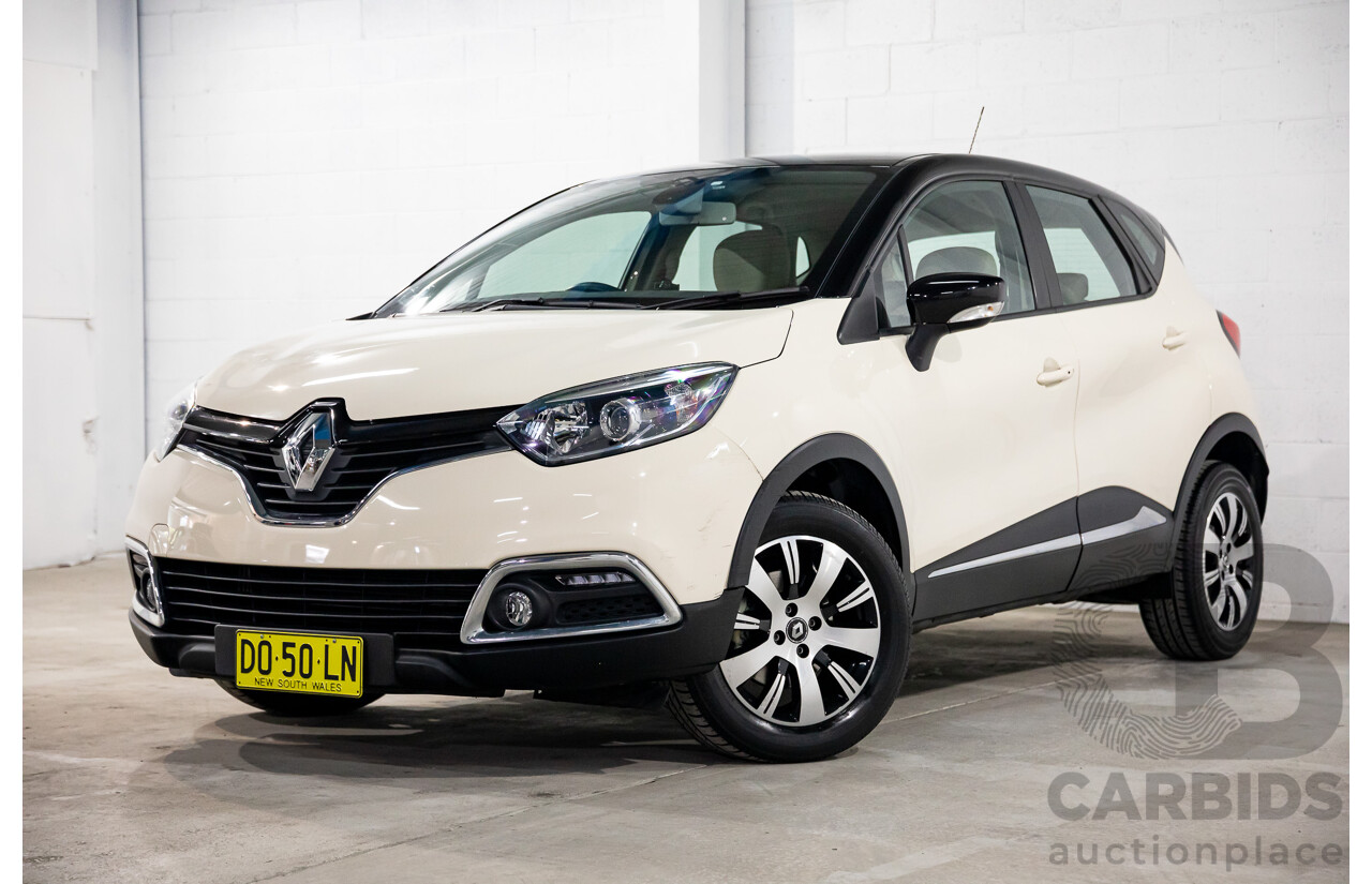 04/2017 Renault Captur Expression (FWD) J87 4d Wagon Ivory White/Diamond Black Turbo 1.2L
