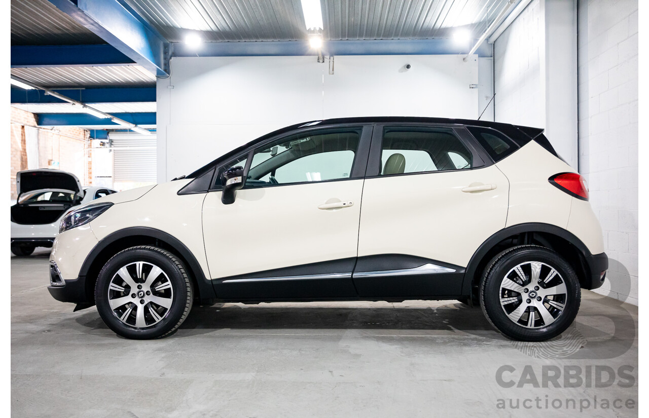 04/2017 Renault Captur Expression (FWD) J87 4d Wagon Ivory White/Diamond Black Turbo 1.2L