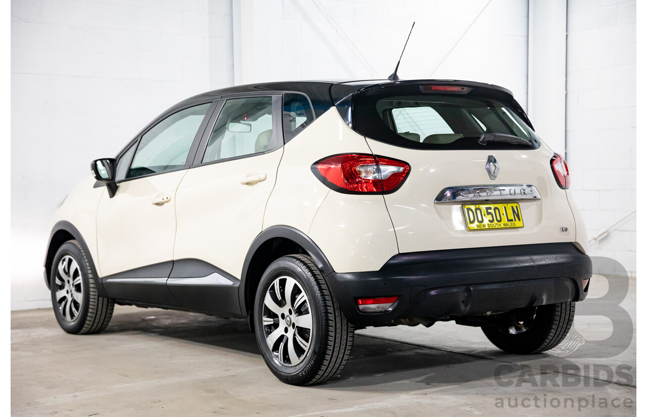 04/2017 Renault Captur Expression (FWD) J87 4d Wagon Ivory White/Diamond Black Turbo 1.2L