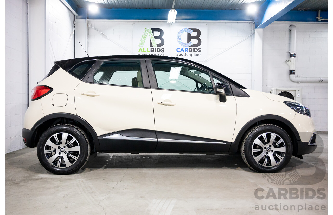 04/2017 Renault Captur Expression (FWD) J87 4d Wagon Ivory White/Diamond Black Turbo 1.2L