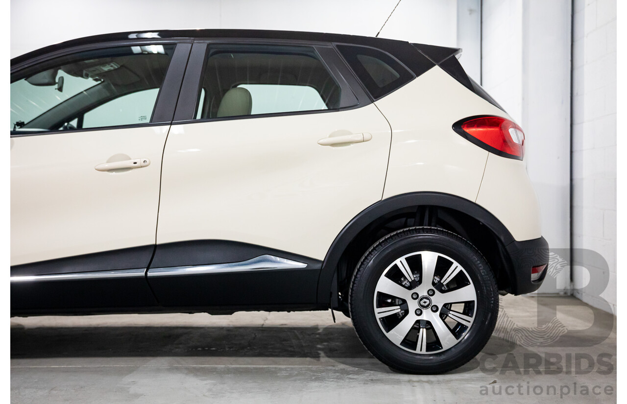 04/2017 Renault Captur Expression (FWD) J87 4d Wagon Ivory White/Diamond Black Turbo 1.2L