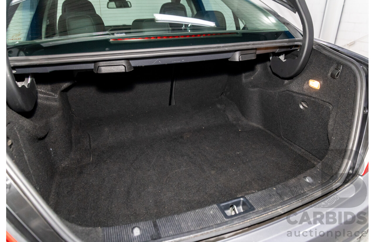 6/2011 Mercedes-Benz C200 CGI W204 MY10 4d Sedan Palladium Silver Turbo 1.8L