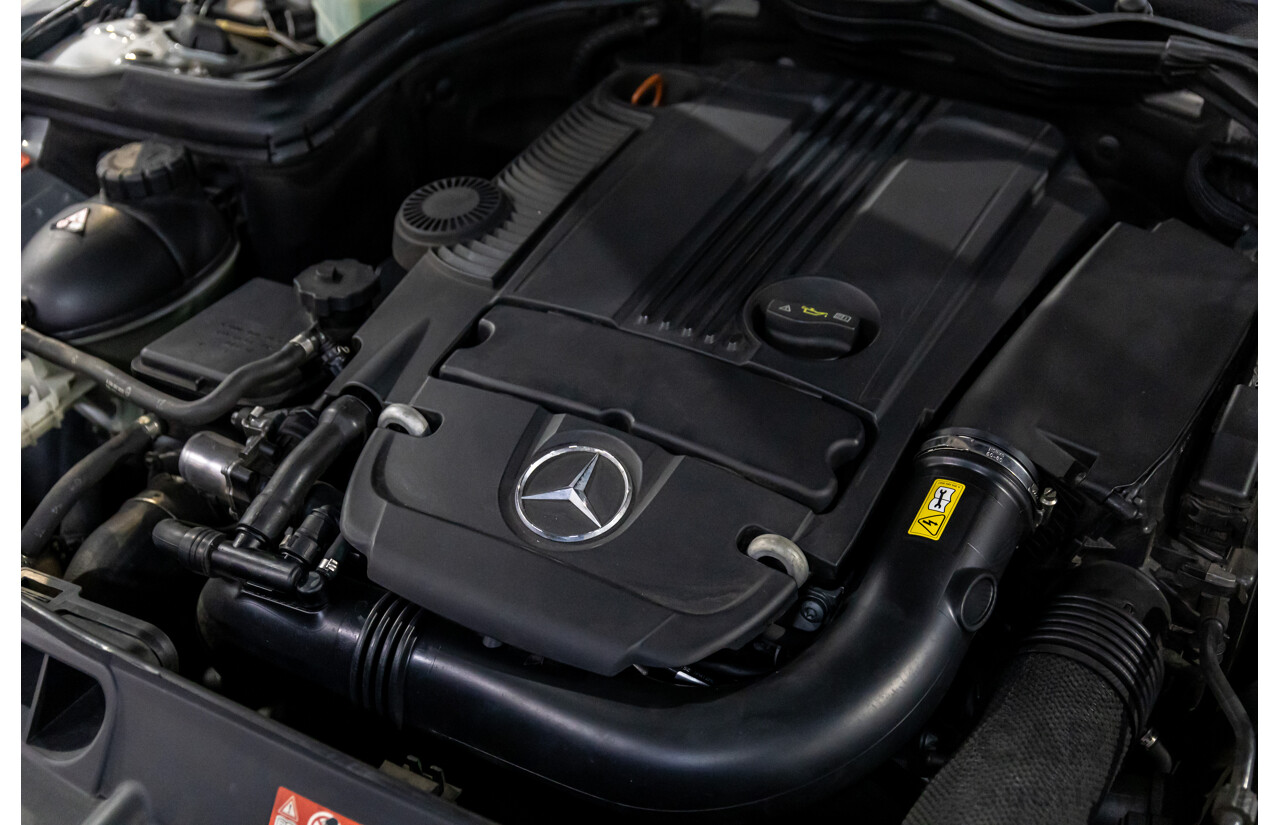 6/2011 Mercedes-Benz C200 CGI W204 MY10 4d Sedan Palladium Silver Turbo 1.8L