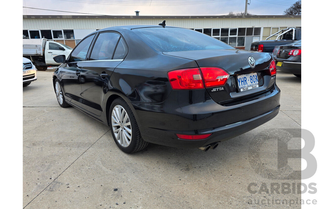 11/2011 Volkswagen Jetta 147 TSI Highline 1KM MY10 4d Sedan Black 2.0L