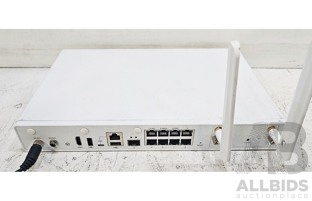 Sophos XG-125 Network Security/Firewall Appliance w/ Power Supply